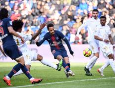 IM体育App下载-马德里竞技客场获胜，保持联赛榜首位置