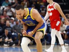 IM体育官方平台-勇士惨遭马刺逆转，库里大脚伤势恶化的简单介绍