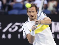 IM体育官方平台-关于意大利网球队强势西班牙网球队，梅德韦杰夫高光表现的信息