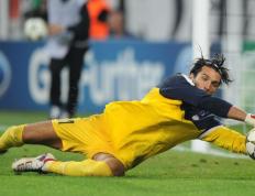 IM体育app-劳塔罗加时绝杀定乾坤，伊拉克爆冷击败喀麦隆背后的战术博弈