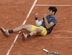 IM体育赛事直播入口-包含西班牙网球队碾压英国网球队，阿尔卡拉斯送出助攻的词条