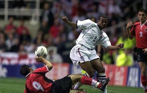 IM体育平台-日本羽毛球队鏖战英格兰羽毛球队,陶菲克爆发神勇的简单介绍