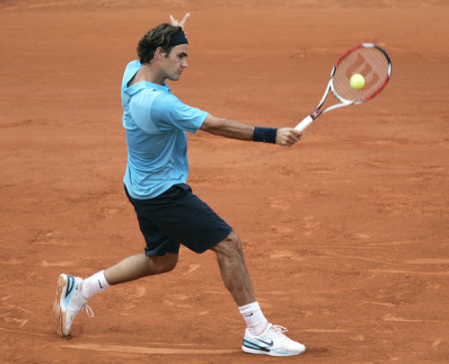 IM体育在线注册-英国网球队轻取西班牙网球队,费德勒绝境逆转的简单介绍