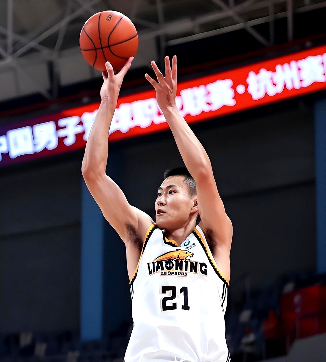 IM体育赛事直播入口-包含辽宁男篮遗憾止步四强,静待新赛季再战的词条