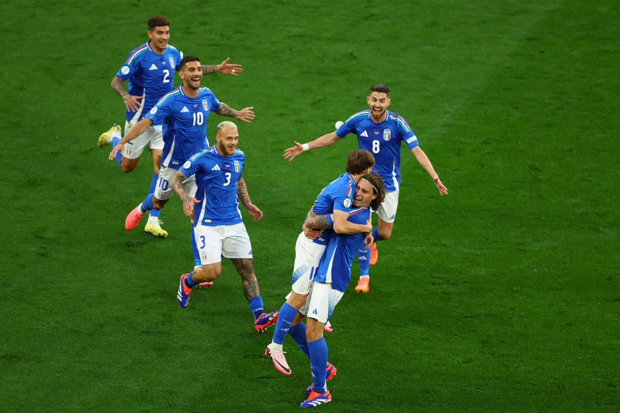 IM体育注册链接-欧国联比赛:球员状态飙升,胜利在望的简单介绍