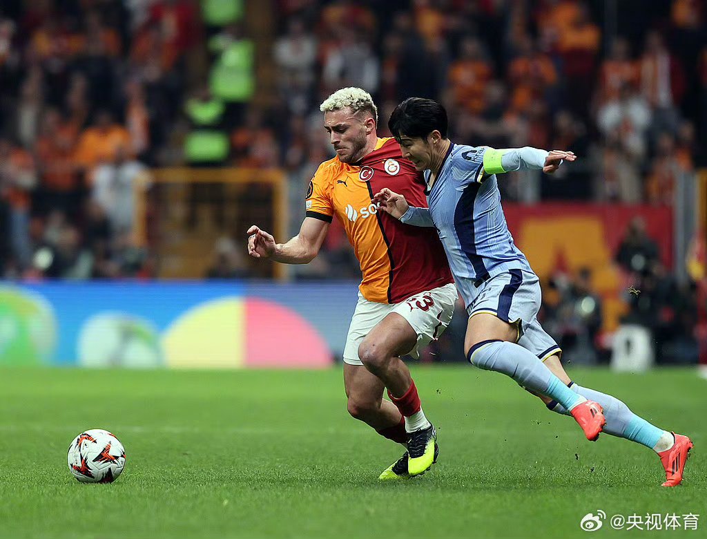 IM体育app-包含热议焦点：巅峰对决引发球迷热议的词条