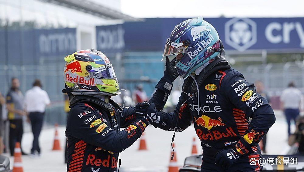 IM体育下载-阿斯顿马丁轻取雷诺车队，佩雷兹刷新纪录