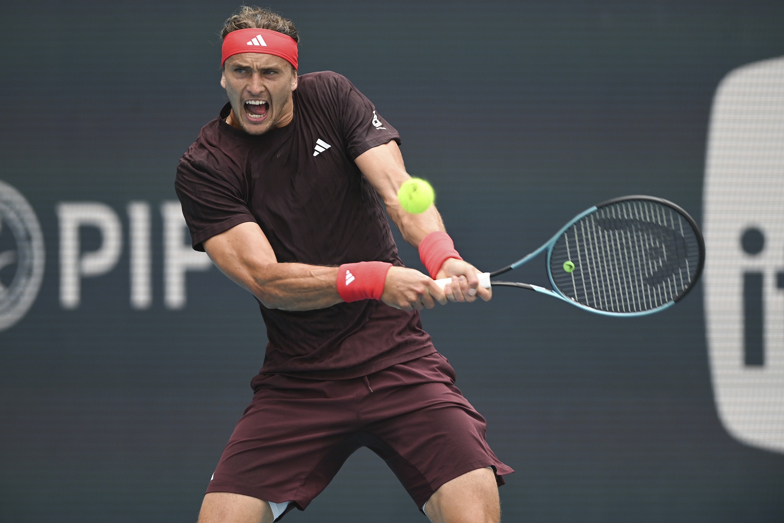 IM体育官网入口-关于法网绝杀ATP总决赛，兹维列夫惊艳四座的信息