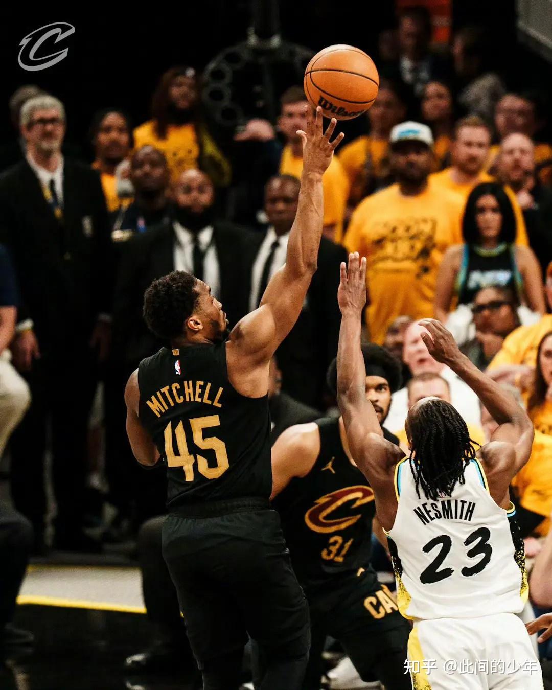 IM体育-独行侠横扫广东队，米切尔统治全场