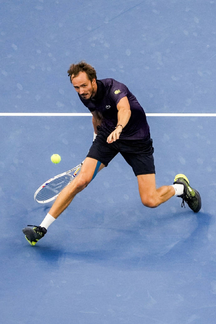 IM体育官方网站-ATP总决赛力克戴维斯杯，梅德韦杰夫点燃赛场的简单介绍